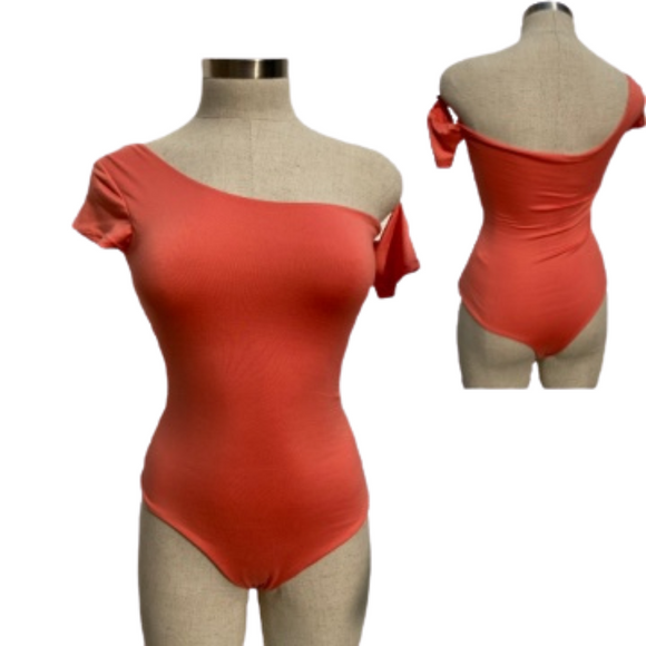 Off shoulder bodysuit